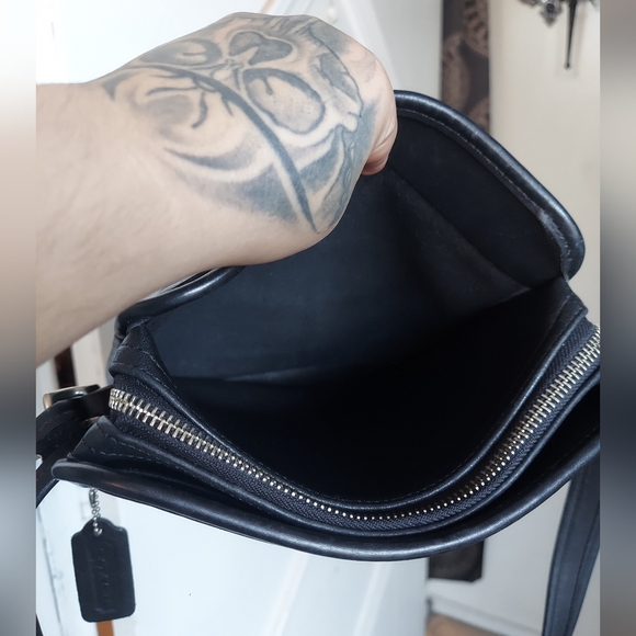 Vintage Coach Black Legacy North South Compartment Bag 9168😍🖤 - Picture 13 of 16